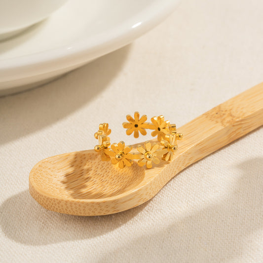Daisy Bloom Ring