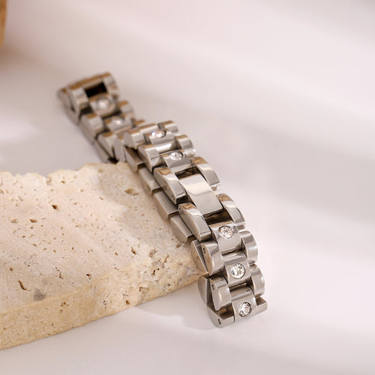 Radiance Buckle Cuff