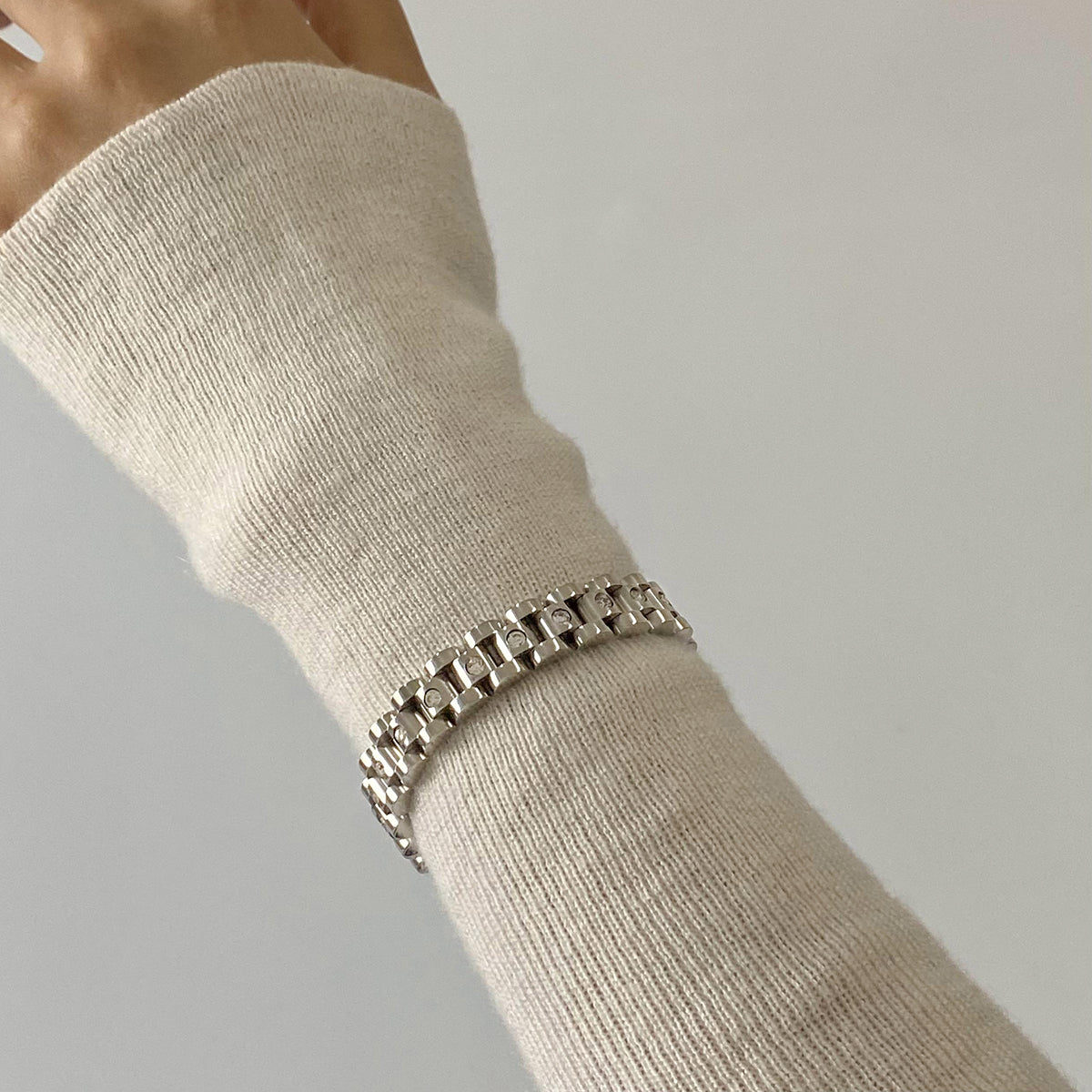 Radiance Buckle Cuff